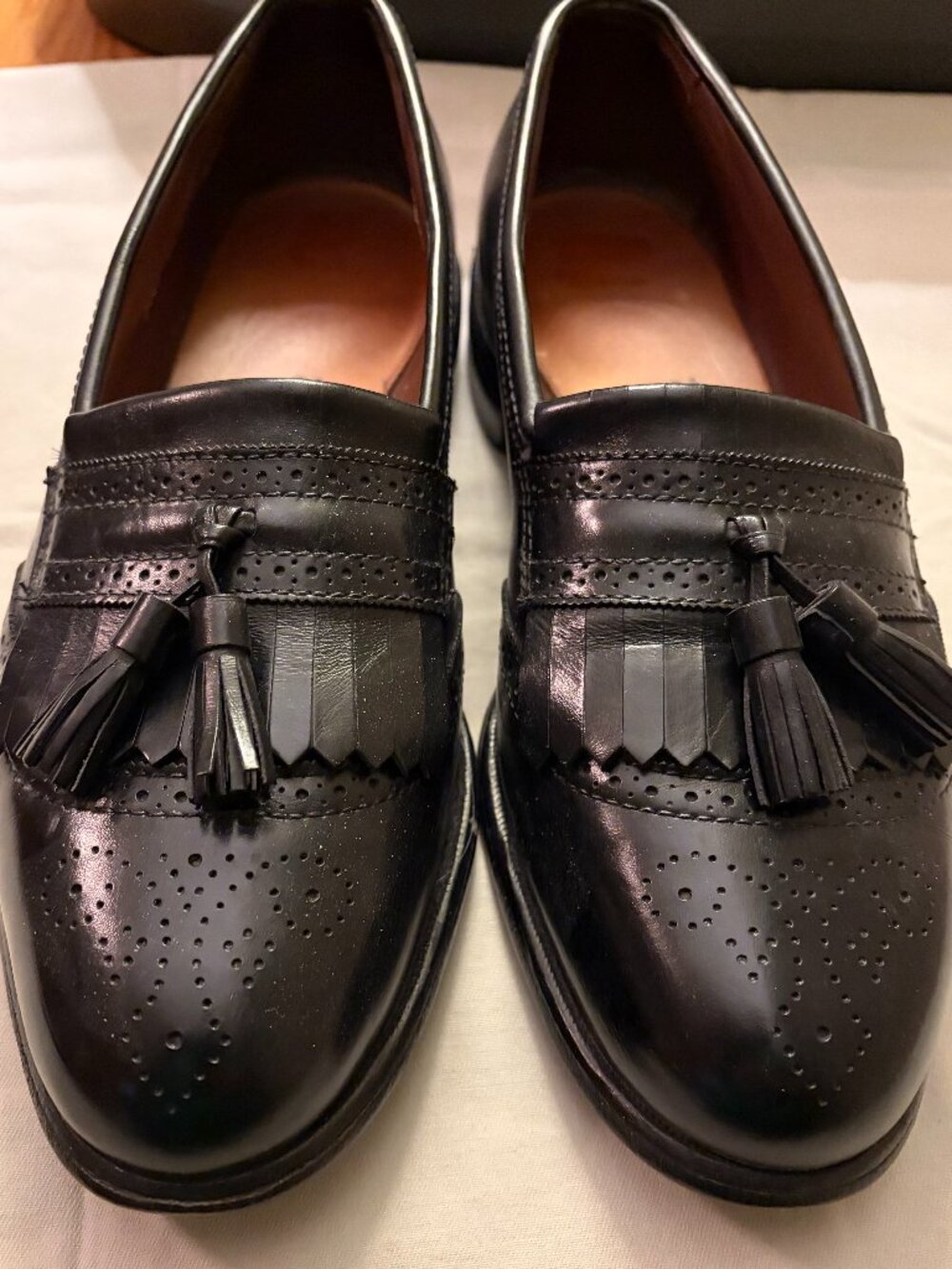 Allen Edmonds Bridgeton Mens 9.5 C Loafers Kilt Tassels Black Leather
